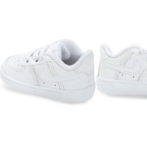 Nike Air Force 1 Sneaker